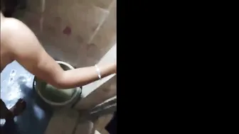 Slim Girl Suck Fucked Bathroom Lover